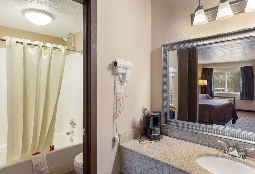 Surestay Hotel By Best Western Summersville