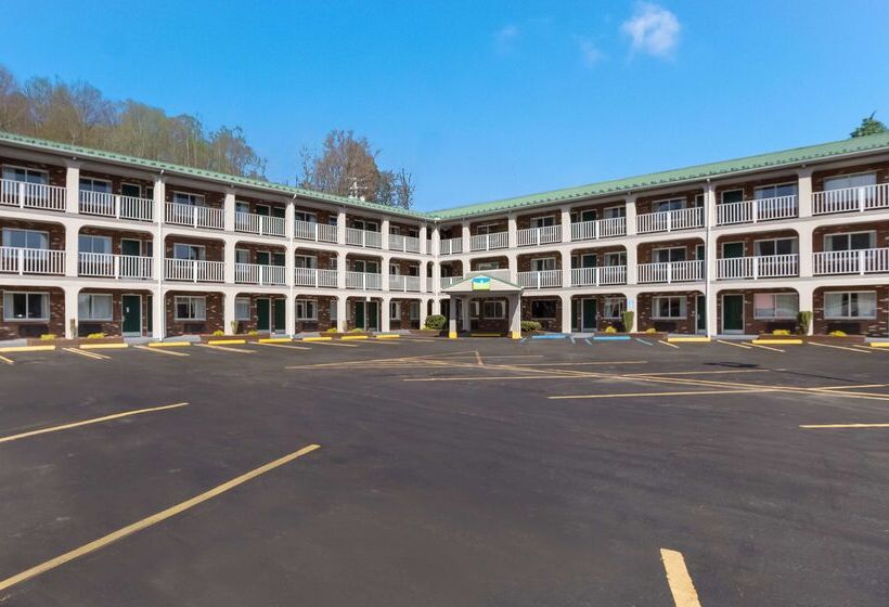 Surestay Hotel By Best Western Summersville