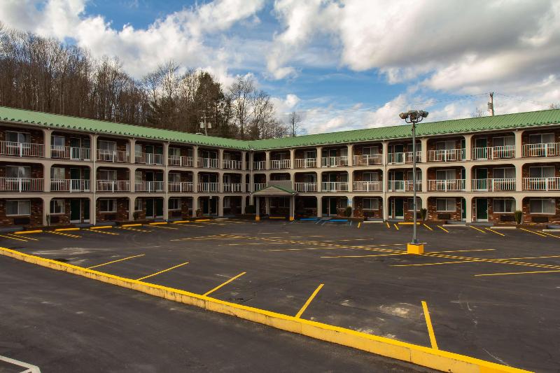 Surestay Hotel By Best Western Summersville