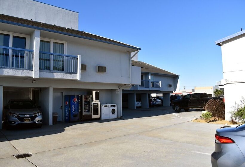 فندق Sand Dollar Inn