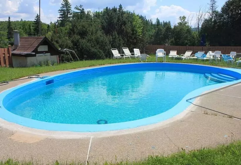 Motel Des Pays D'en Haut