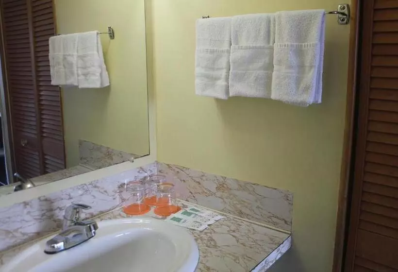 Motel Des Pays D'en Haut