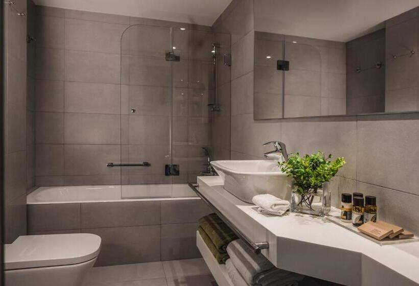 בית מלון כפרי Alion Beach