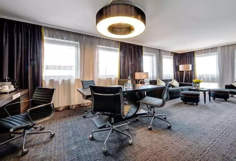 Best Western Premier Hotel Beaulac