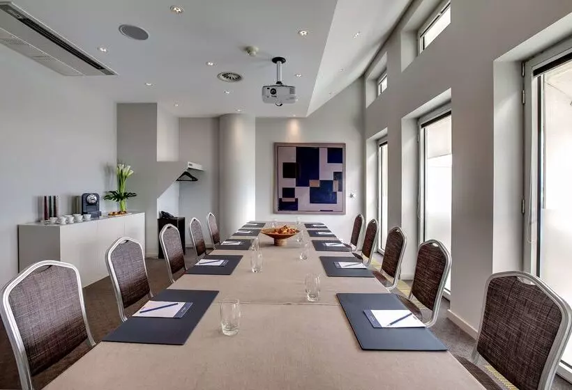 Best Western Premier Hotel Beaulac