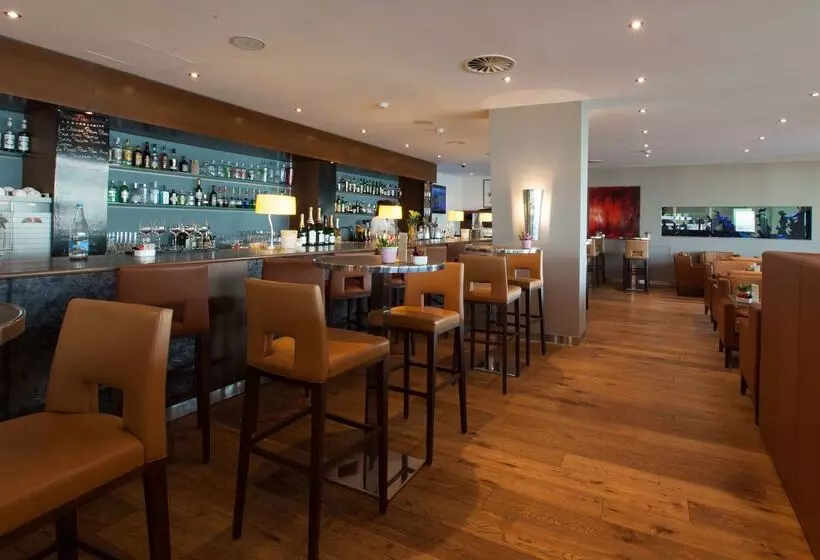 Best Western Premier Hotel Beaulac