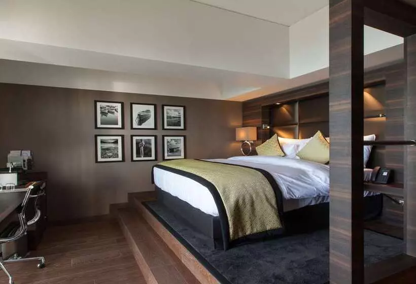 Best Western Premier Hotel Beaulac