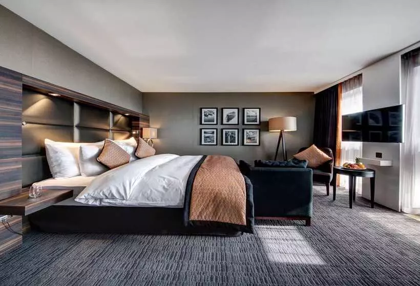 Best Western Premier Hotel Beaulac