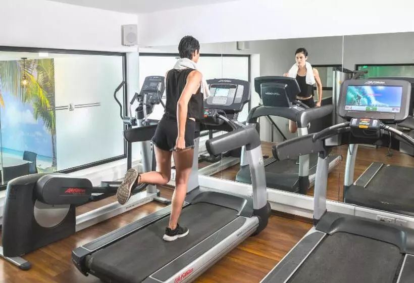 Отель Cavo Maris Beach