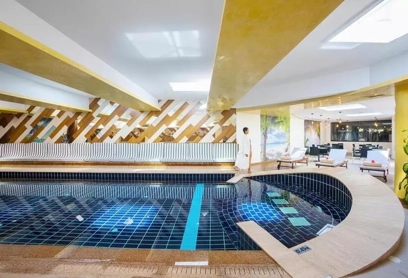 Отель Cavo Maris Beach