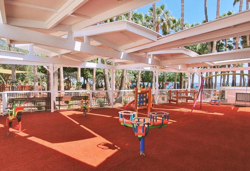 בית מלון כפרי Cavo Maris Beach