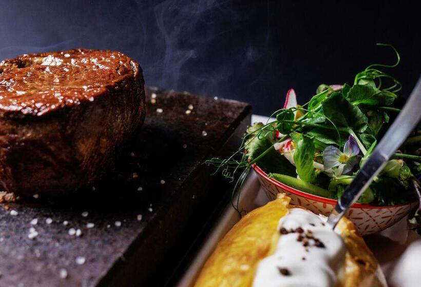 בית מלון כפרי Cavo Maris Beach