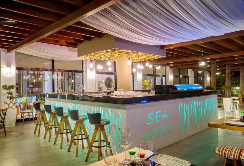 Отель Cavo Maris Beach