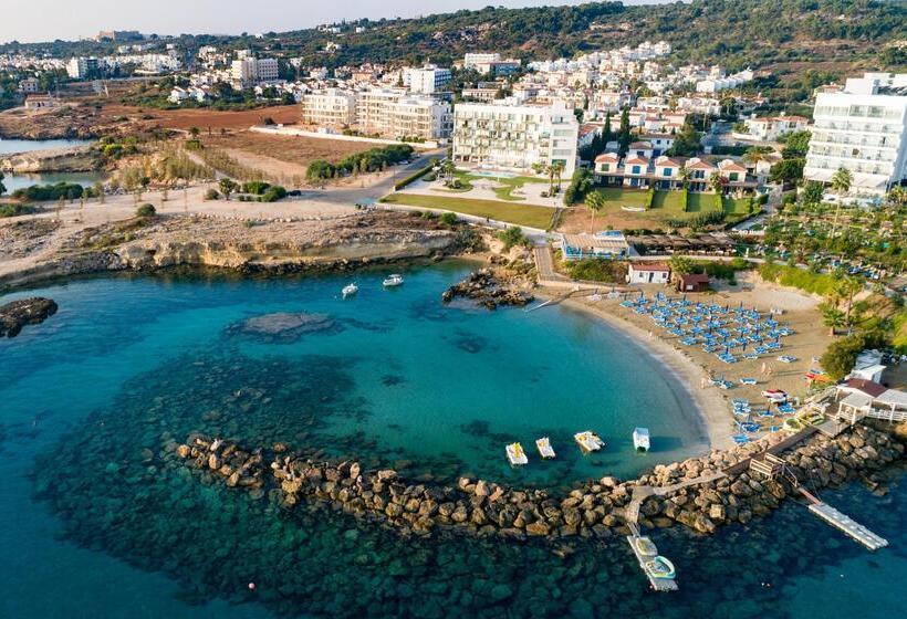 בית מלון כפרי Cavo Maris Beach