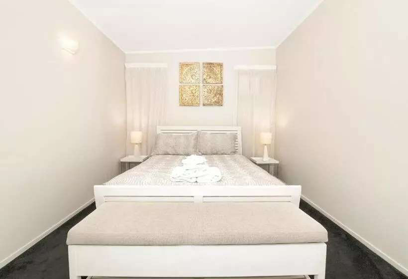 호텔 Coromandel Apartments