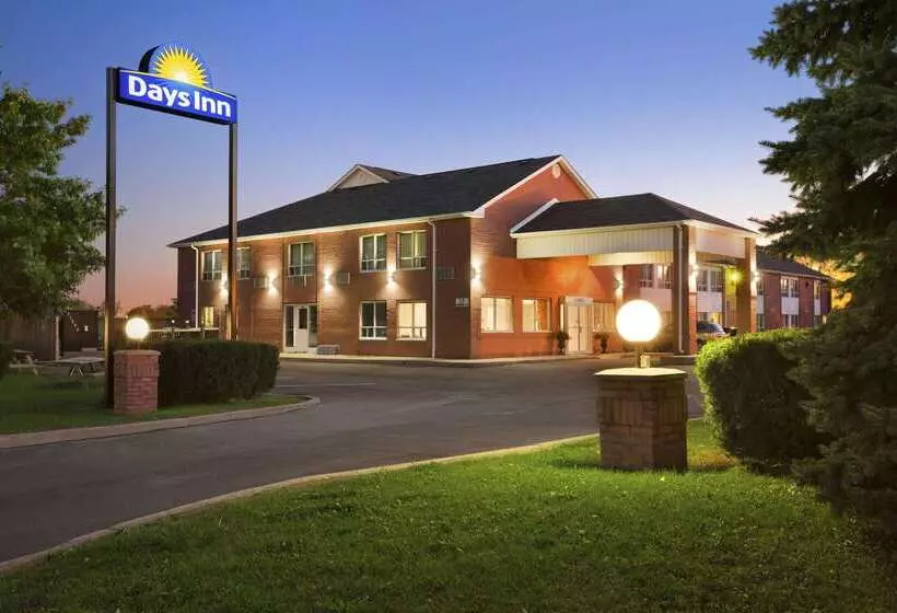 酒店 Days Inn By Wyndham Stouffville