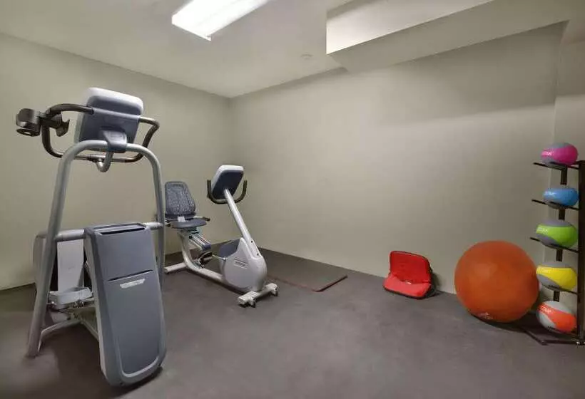 酒店 Days Inn By Wyndham Stouffville