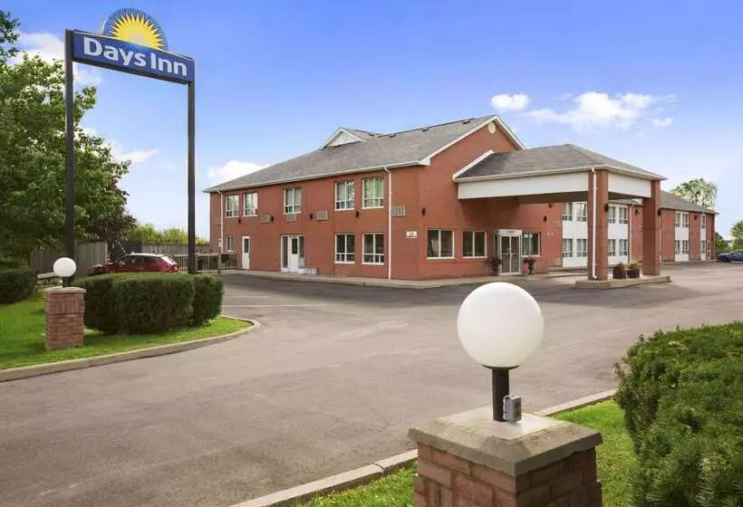 酒店 Days Inn By Wyndham Stouffville