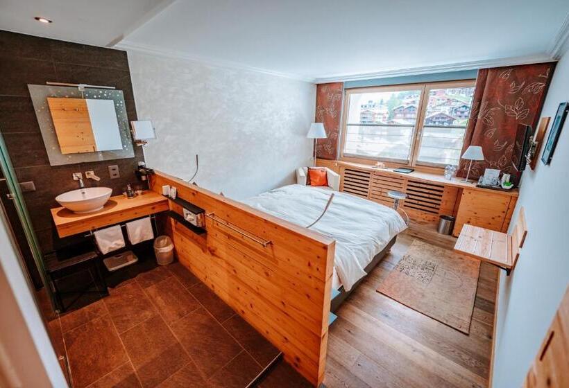 בית מלון כפרי Eden Wellness