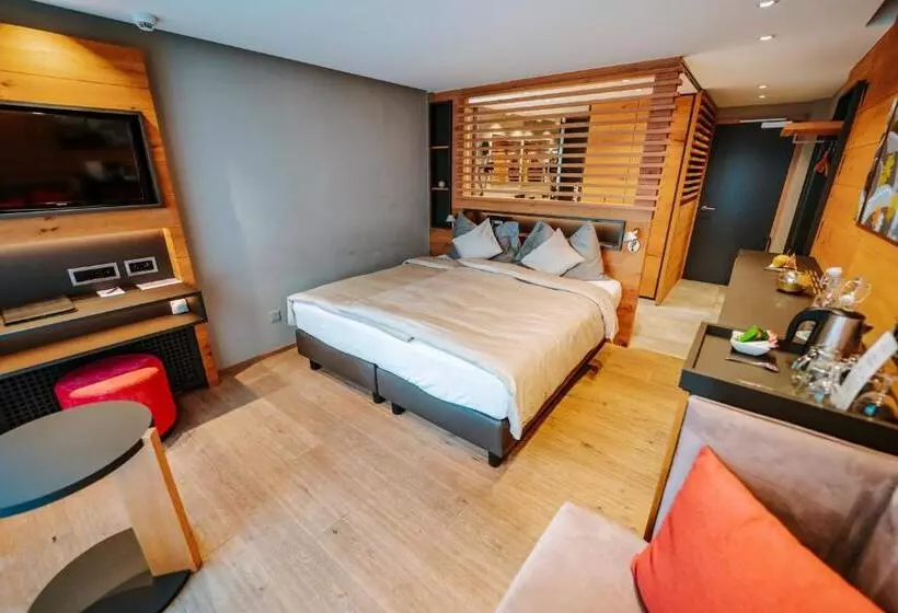 هتل Eden Wellness