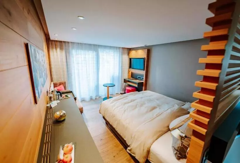 هتل Eden Wellness