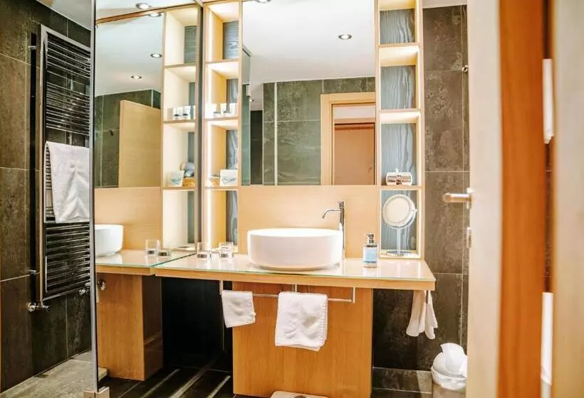 هتل Eden Wellness