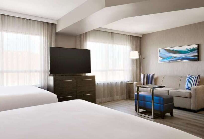 فندق Embassy Suites By Hilton Toronto Airport