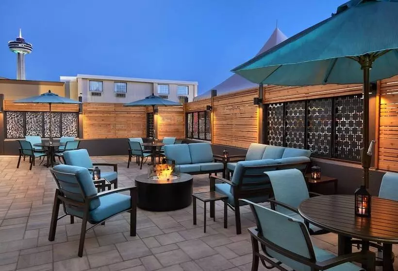 Отель Fairfield By Marriott Niagara Falls, Canada