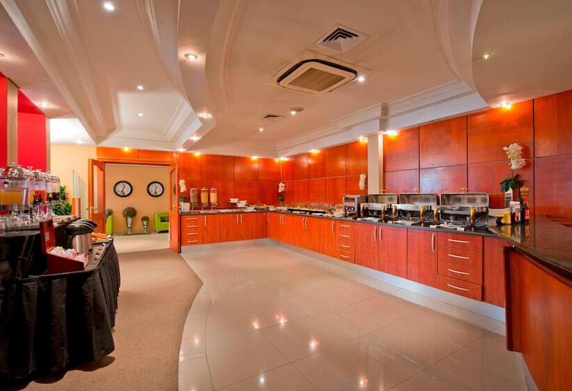 Protea Hotel By Marriott Windhoek Furstenhof