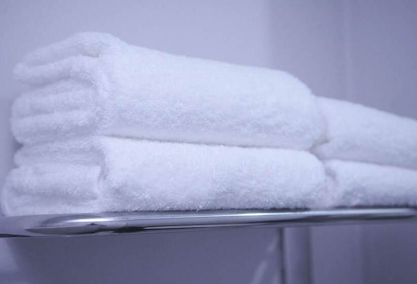 Protea Hotel By Marriott Windhoek Furstenhof