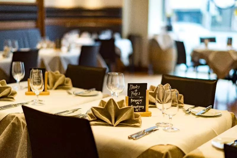 هتل Sternen Oerlikon