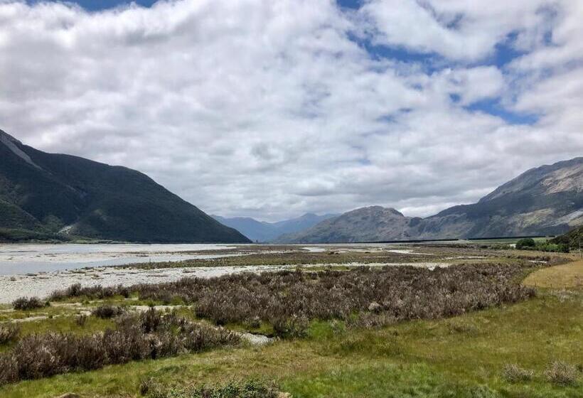 בית מלון כפרי The Bealey