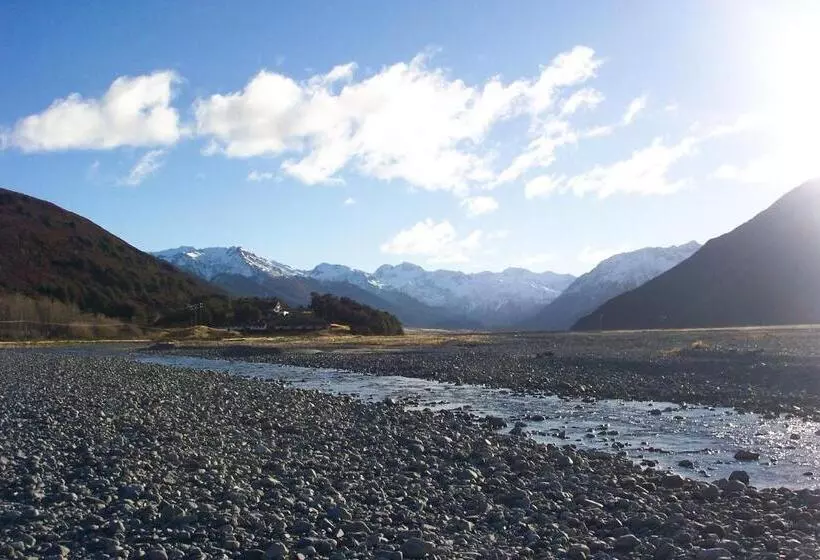 ホテル The Bealey