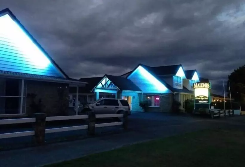 Malones Motel