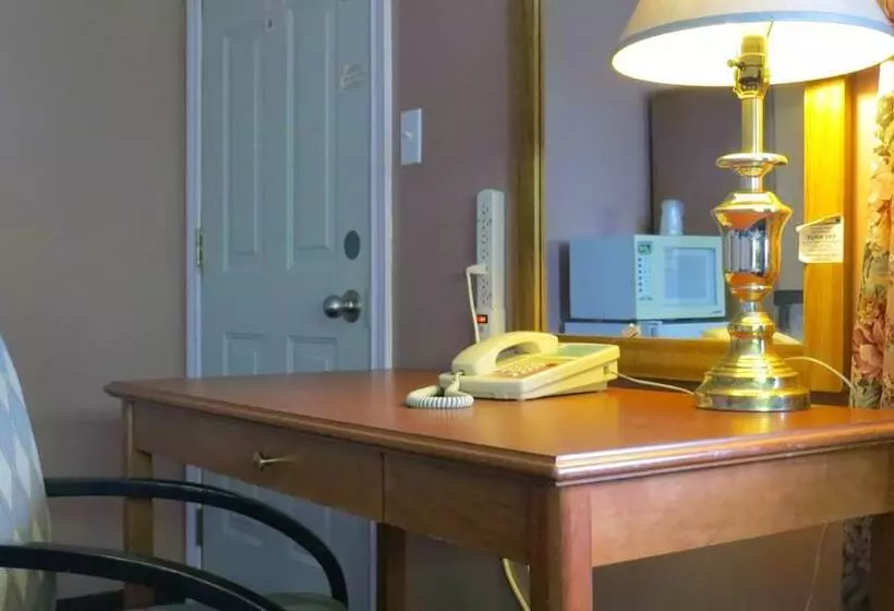 汽车旅馆 Kings Inn Orillia