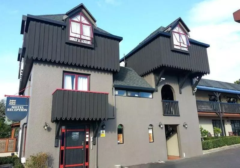 モーテル Knights Inn