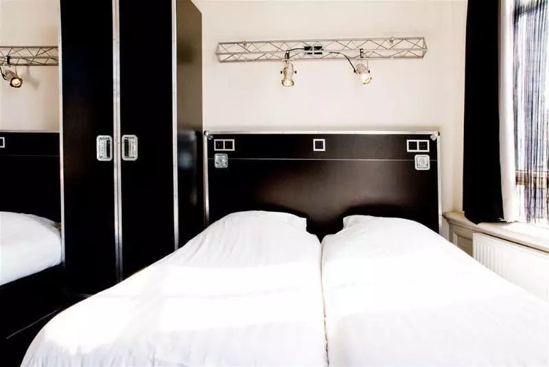 Отель Backstage