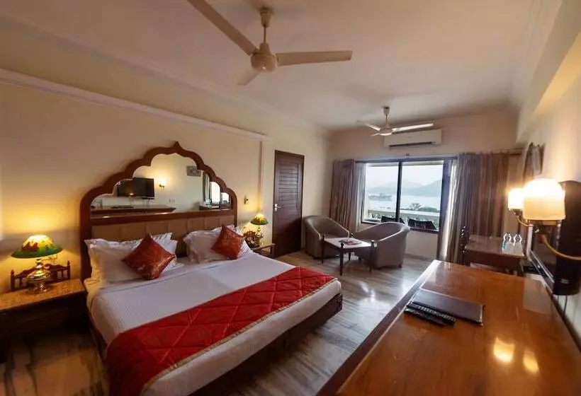 ホテル Hilltop Palace