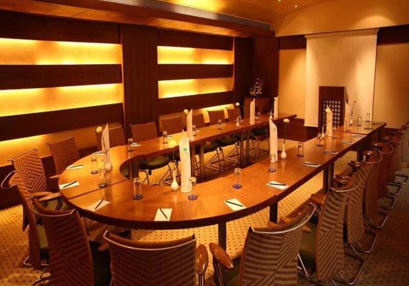 Hotel Sun N Sand Mumbai Juhu Beach