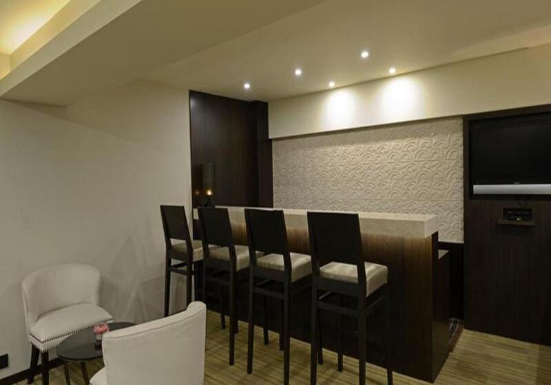 Hotel Sun N Sand Mumbai Juhu Beach