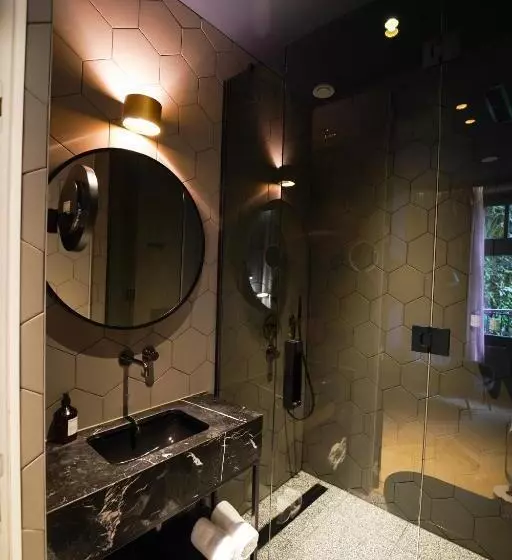 هتل The Highlander Amsterdam