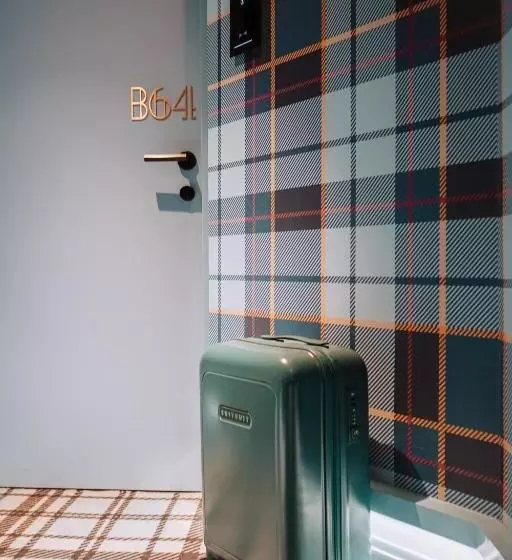 هتل The Highlander Amsterdam