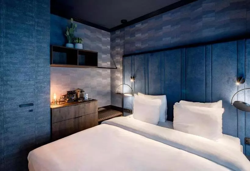 هتل The Highlander Amsterdam