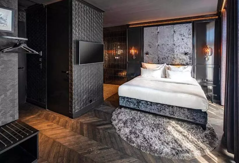 هتل The Highlander Amsterdam