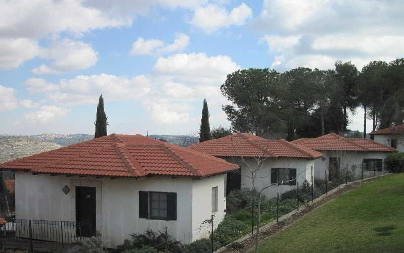 Shoresh Country Lodging