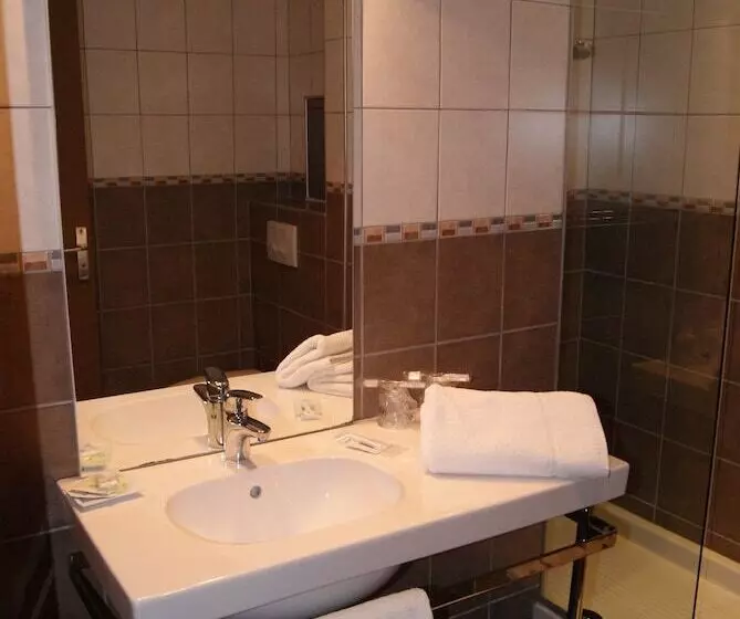 ホテル 1er Consul Rouen