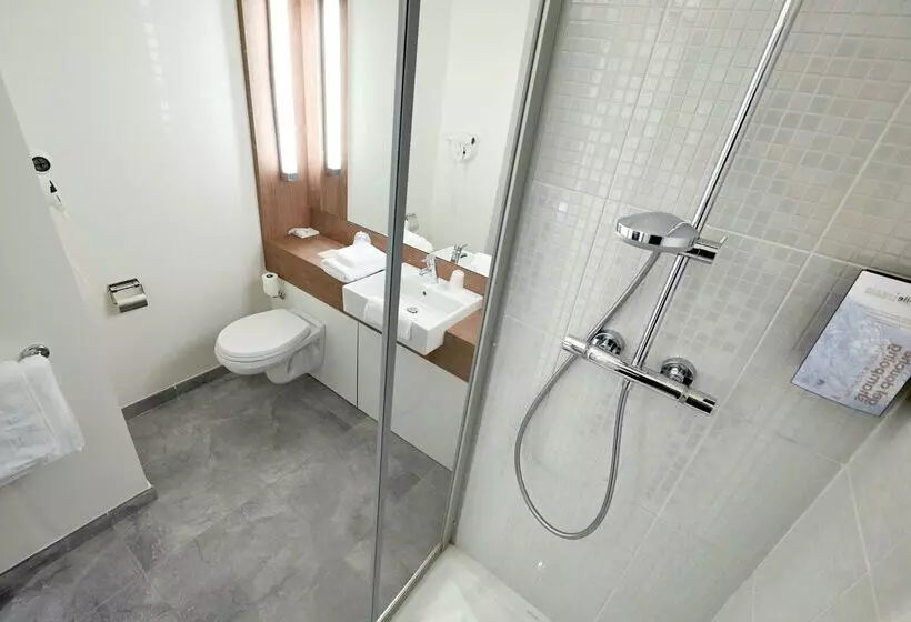 Otel Campanile Bayonne