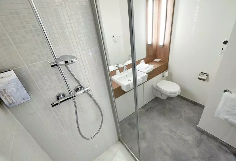 Otel Campanile Bayonne