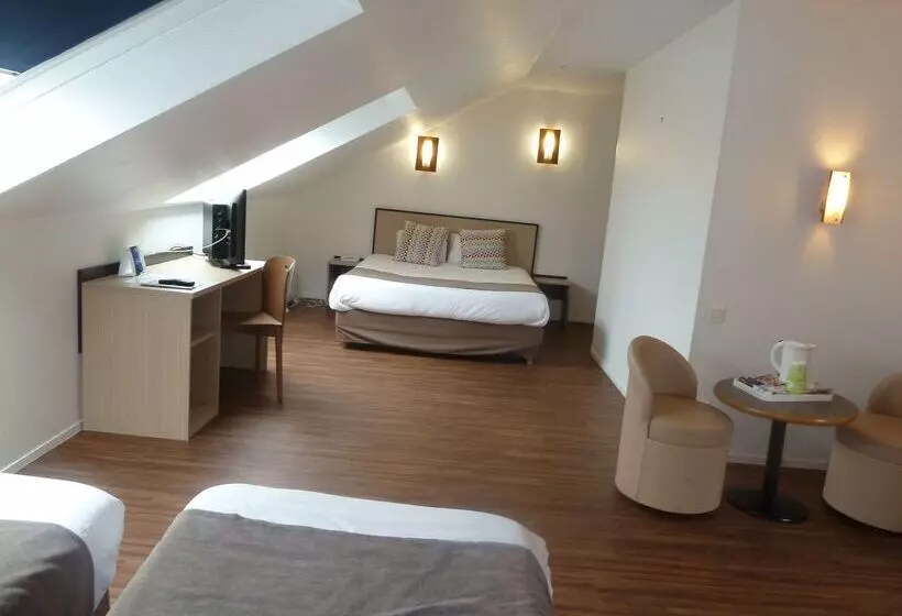 ホテル Campanile Le Mans Est