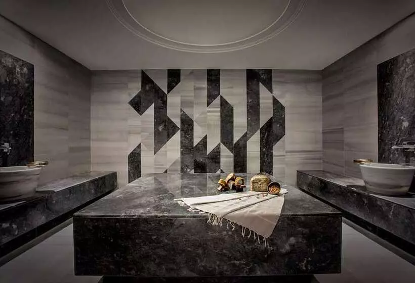 Hotel Conrad Istanbul Bosphorus